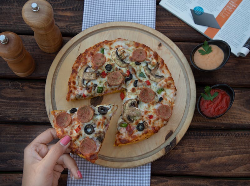 Thin crust pizza option for catering